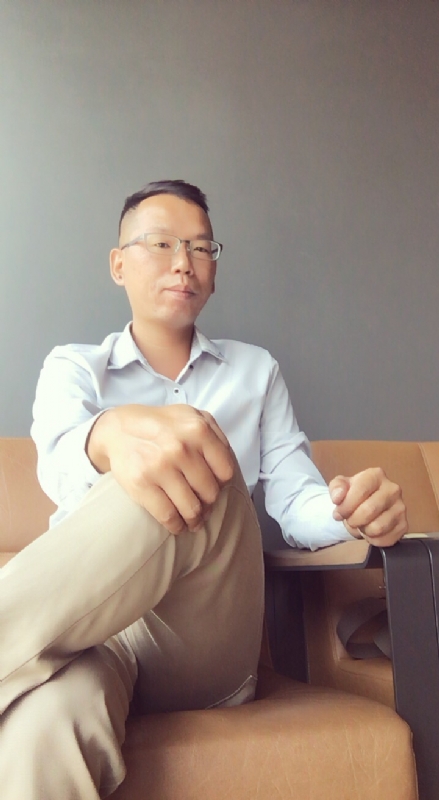 LI的第一张照片--台北交友中心