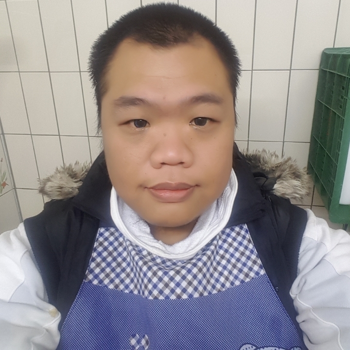 黑熊的第一张照片--台北交友中心