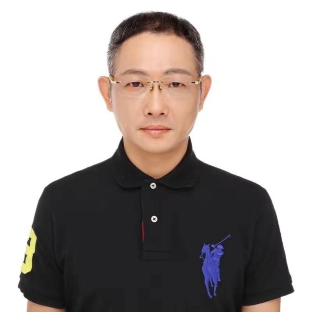邱先森的第一张照片--台北交友中心