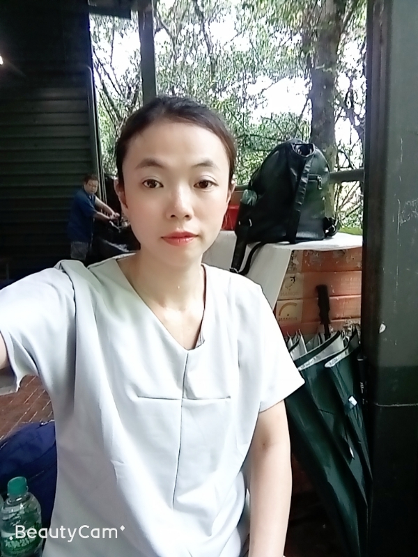 vivi的第一张照片--台北交友中心