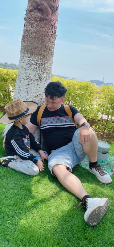 提莫的第一张照片--台北市交友中心